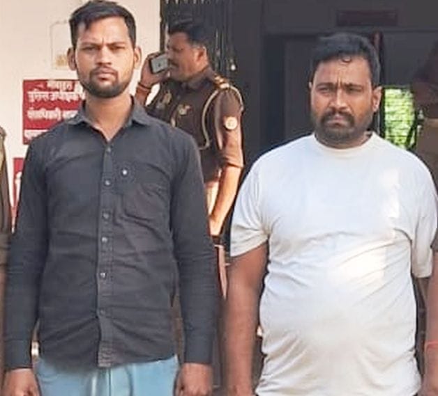 Two people including a supervisor arrested for stealing electric wires