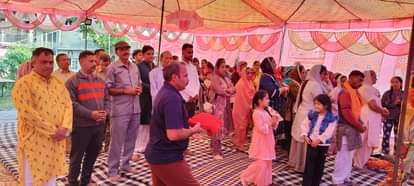 Positive energy comes from seeing the palm: Pandit Sushil