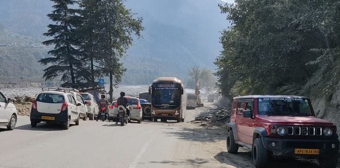 Dust on the highway became a problem, traffic jam increased the problem