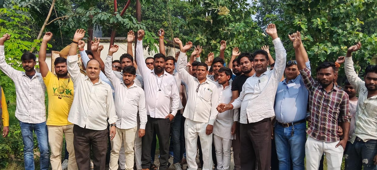 Meter readers boycotted work due to non-payment of salaries