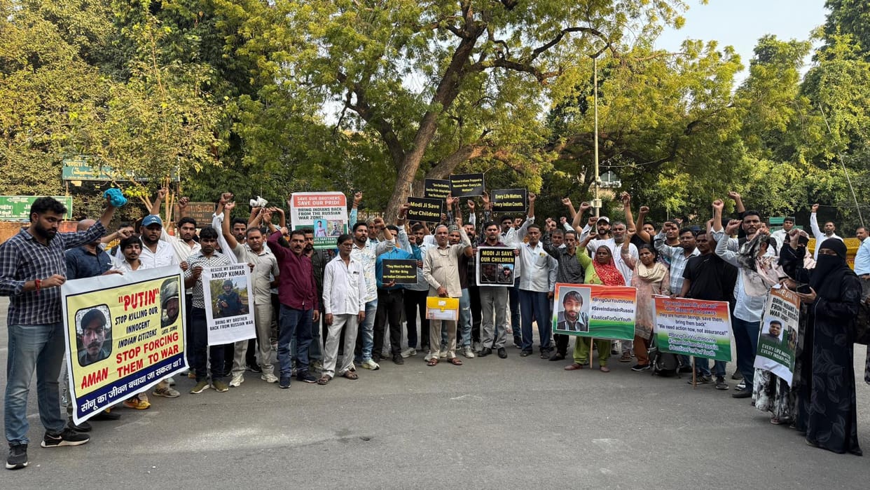 Families of young men trapped in the Russia-Ukraine war protest at Jantar Mantar, saying - Our only demand from the government is that our children be brought back safely.