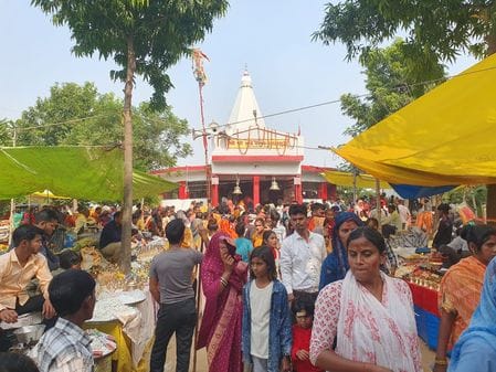 Crowds of devotees gathered at Baba Lalpuri's fair
