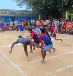 Rekha of Itwarpur became the fastest runner