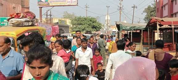 The path became too small for the crowd of devotees who came to the Budhi Ganga fair.