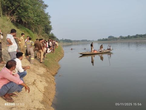 A teenage girl who went to graze goats drowned in a river.