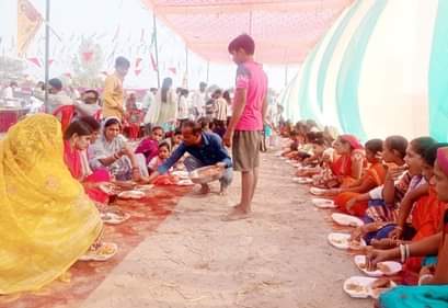 Crowds of devotees gathered at the feast