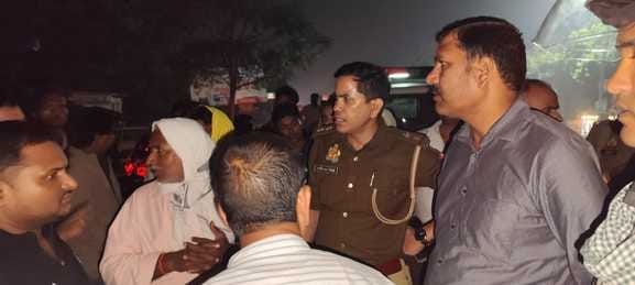Khalasi died in an accident, protest was held by keeping the body