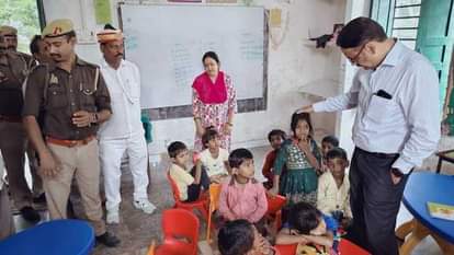 DM inspected the primary school Nagwa and gave instructions.