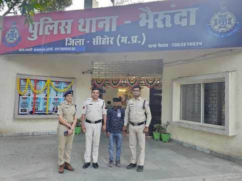 पीथमपुर से सकुशल लौटी नाबालिग, आरोपी सलाखों के पीछे।