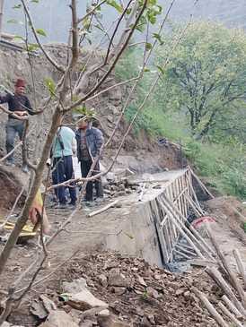 Rampur-Nankhari road closed for a month