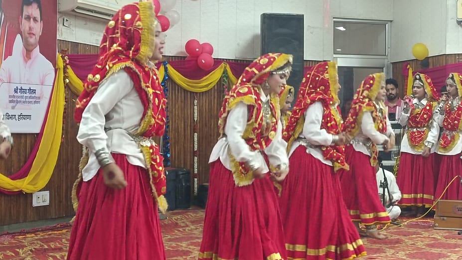 The team of Government Post Graduate College Cantonment stood first in group folk dance.