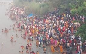Kartik Purnima: Bathing and donation took place on Kartik Purnima at Makhouda Dham.