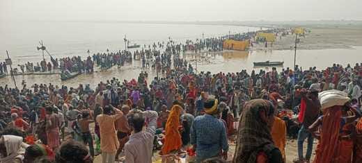 More than four lakh devotees took a dip in faith