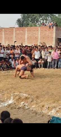 Akash of Gorakhpur defeated Amandeep of Varanasi