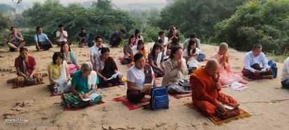 Buddhist devotees from Myanmar and Belgium performed puja