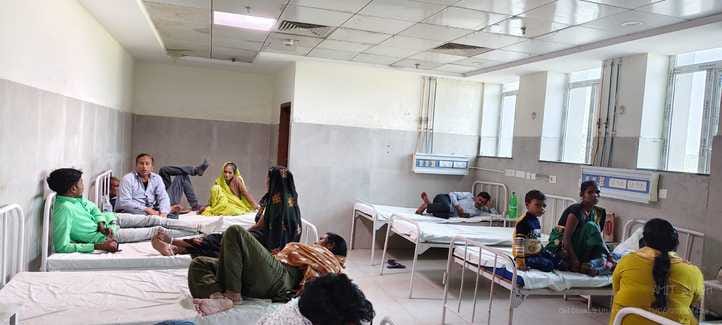 Eye drops run out in district hospitals, patients are buying them from outside