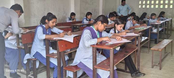 Children showcase their talent in Amar Ujala Olympiad