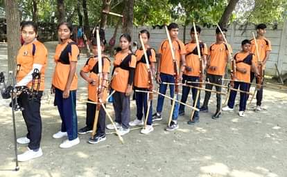 Eight players from the district will take aim in state level archery