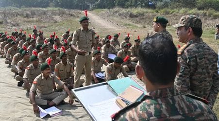 Siddharthnagar News : Group commander inspects training camp