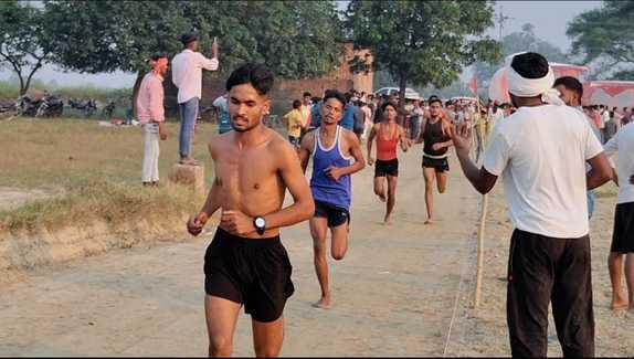 Sunil of Mau wins 1500 meter race