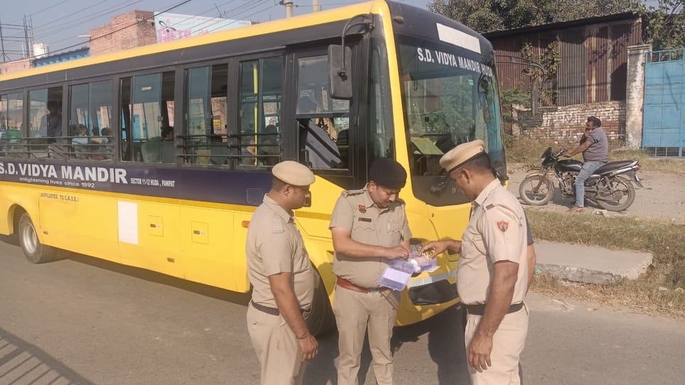 City traffic team issues challans to 10 school buses
