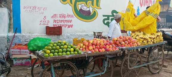 Fruit prices rise by up to 10 percent during the wedding season.