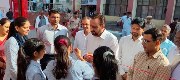 National anthem echoed together on completion of 150 years