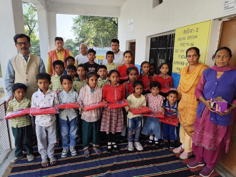 Sweaters distributed to students in Kaihariya school