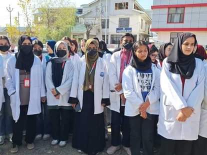 Srinagar, GMC Handwara, Students Held Protest, for Hostel Facility