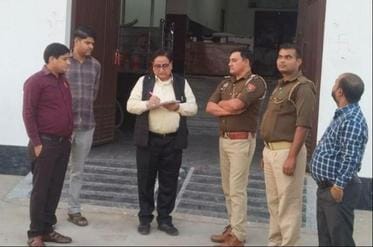 Unregistered clinic sealed, notice issued to one