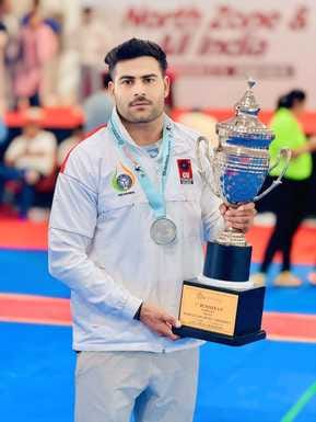 Vipul Saharan of Atta Chindaudi Khas selected in UP Pro Kabaddi League