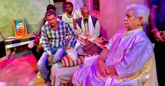 Lieutenant Governor Manoj Sinha paid obeisance at Thakurji's temple at his ancestral home.