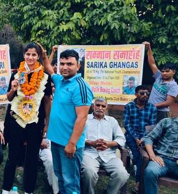 Sarika from Mandi village won bronze medal in boxing