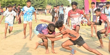Rupali won the 200-meter race, and Ayush won the 400-meter race