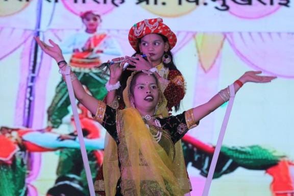 Artists danced on the stage of the Brajraj festival.