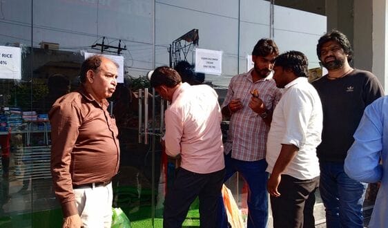 Mall owned by former Deputy Speaker Santosh Yadav's brother sealed, action taken on court orders