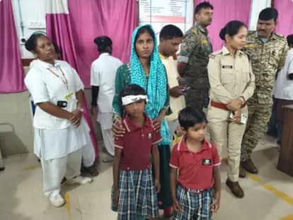 12 children injured as auto overturns on way to schoolBalaghat accident, hospital panic; driver arrested