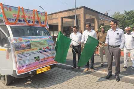 Publicity vehicle leaves for stubble management awareness