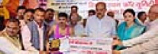 Mohit Yadav became the winner of Bateshwar Marathon, got a prize of one lakh rupees