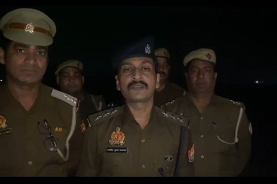 Animal smuggler carrying a reward of 25 thousand rupees arrested in police encounter, sent to jail by court