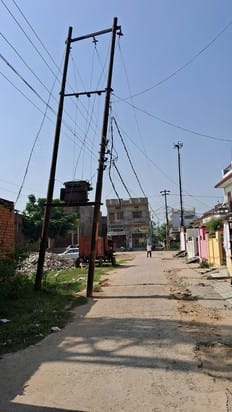 500 km of worn-out wires were to be replaced in one year, but 430 km of work was completed in two years.