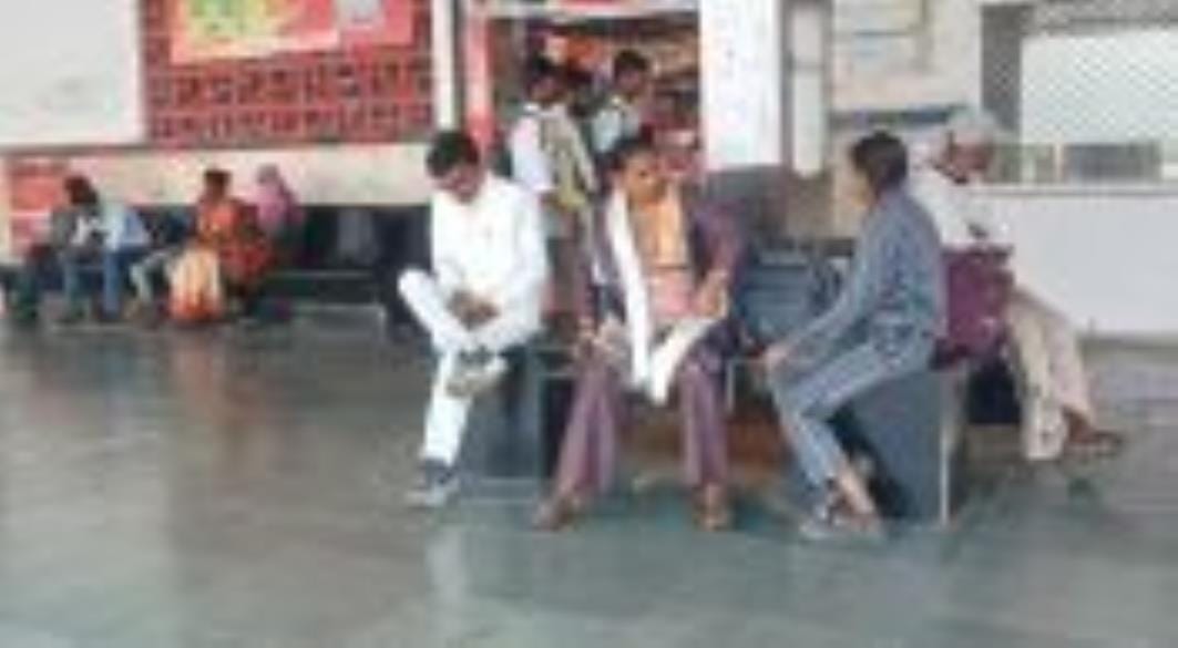 Firozpur Special made us wait for 11 hours, many trains arrived late