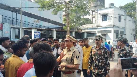 Vaishali Bihar News : vaishali body of a youth who had gone to Khesari Lal Yadav rally was found after 6 days.