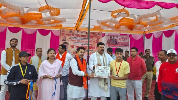 Karipakar hoisted the flag in Kabaddi senior and junior categories