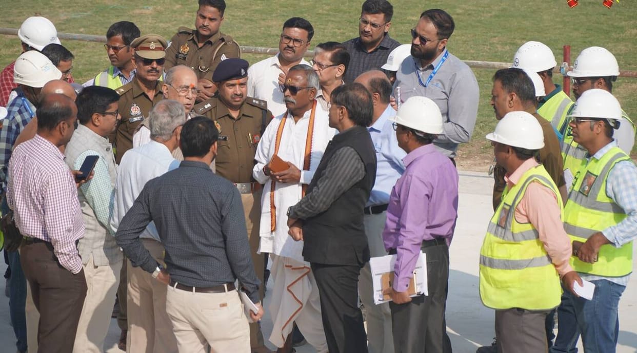 Defense Ministry experts inspected the preparations for the flag hoisting ceremony