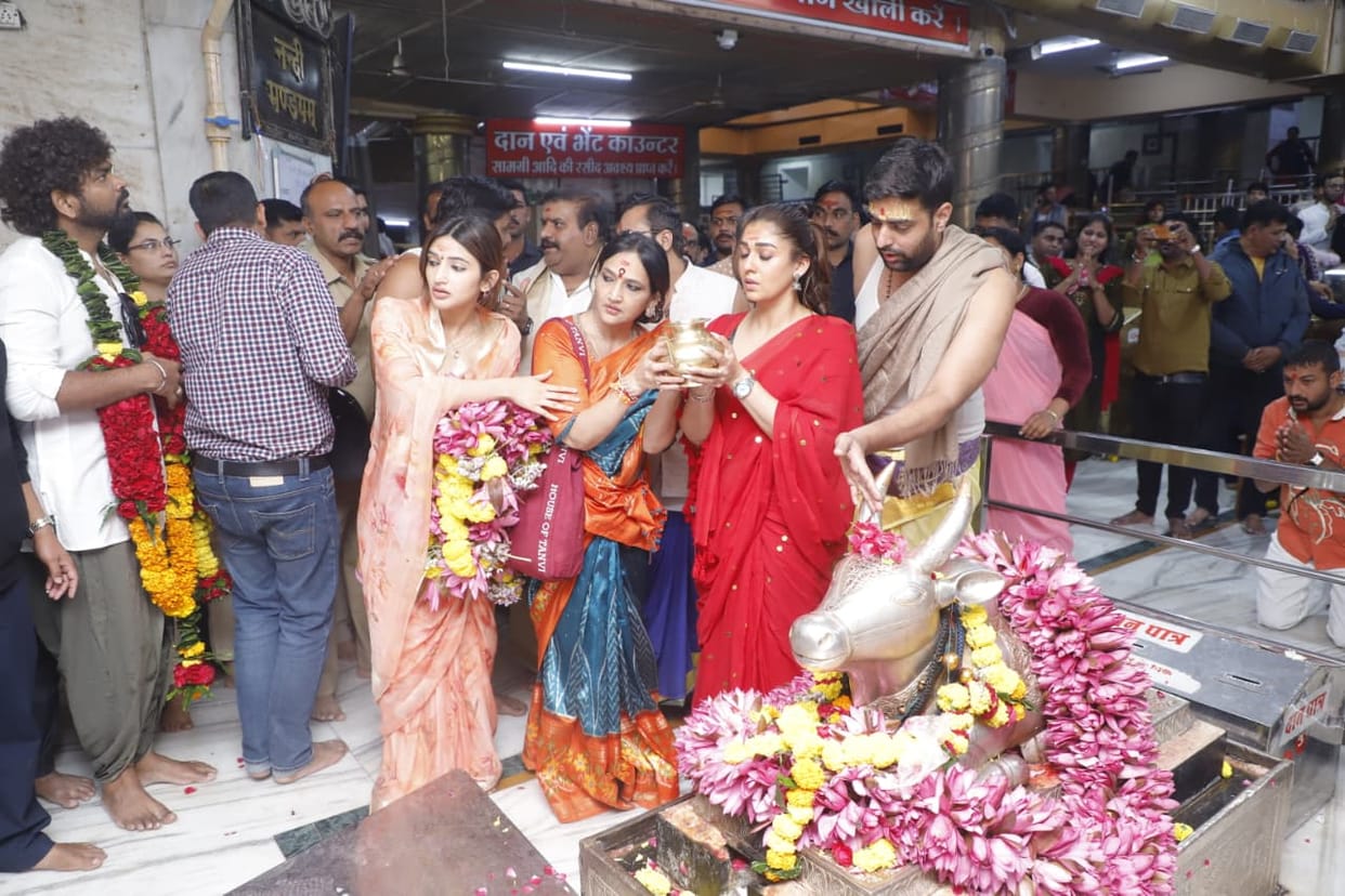 Actress Nayanthara actress Leela visited Baba Mahakal and blessed bride and groom Chintamani Ganesh Temple