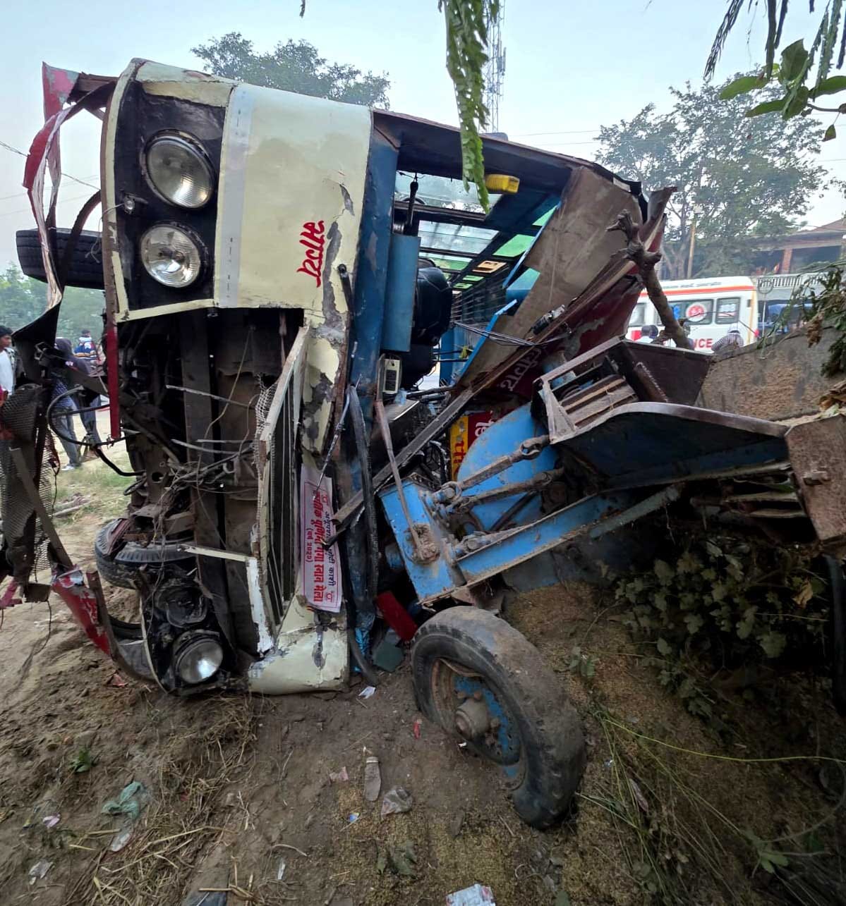 roadways bus overturned, injuring 13 people