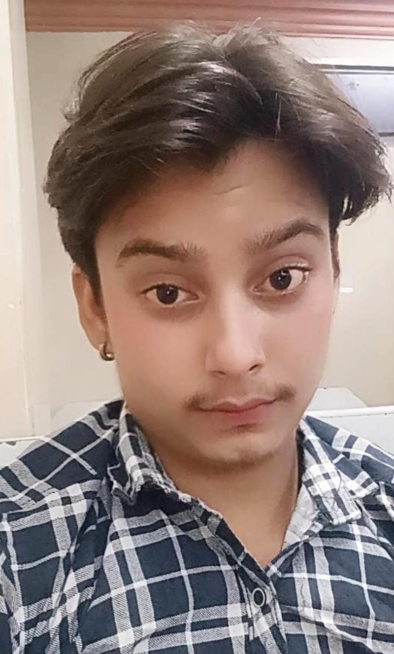 One dead as cousins' bike hits divider, catches fire