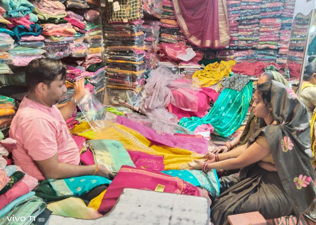 Sahalag brightens the market, Rajwadi silk lehenga becomes the choice of brides