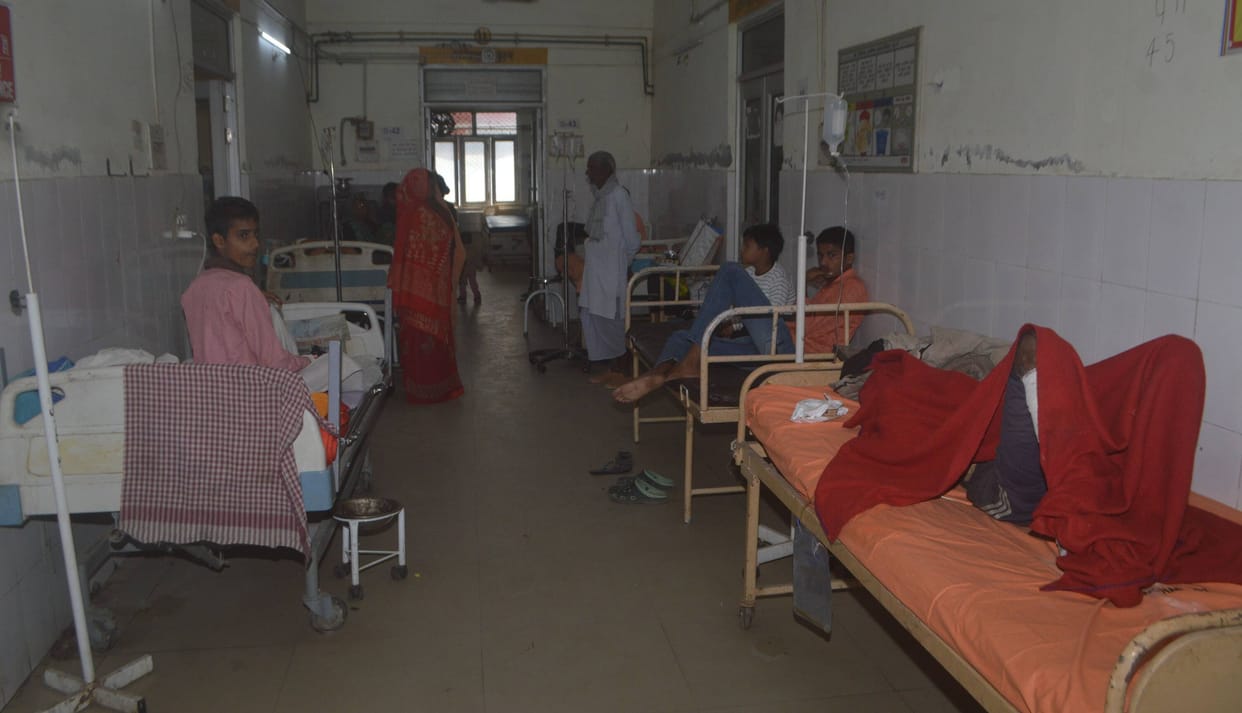 Patients are being admitted in the corridors of the ward, the IPD building built at a cost of Rs 45 crore is locked.